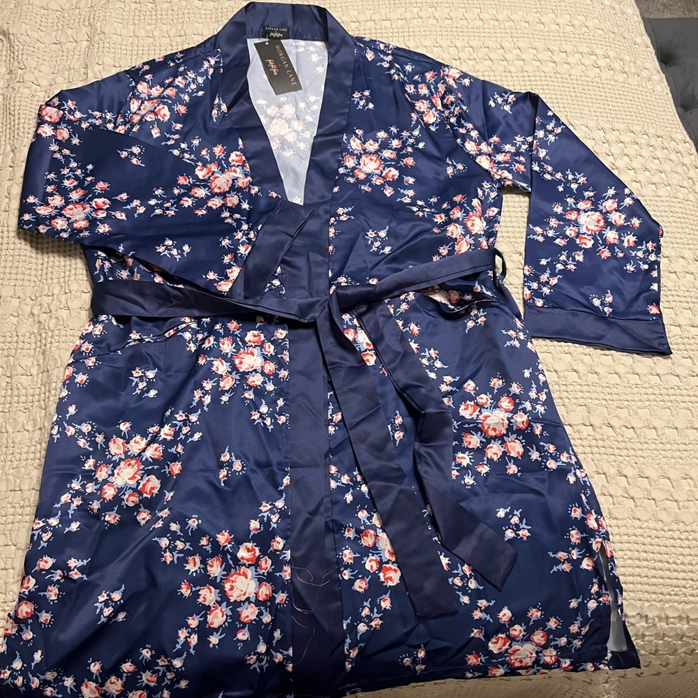 MORGAN LANE FABFITFUN FLORAL SATIN ROBE